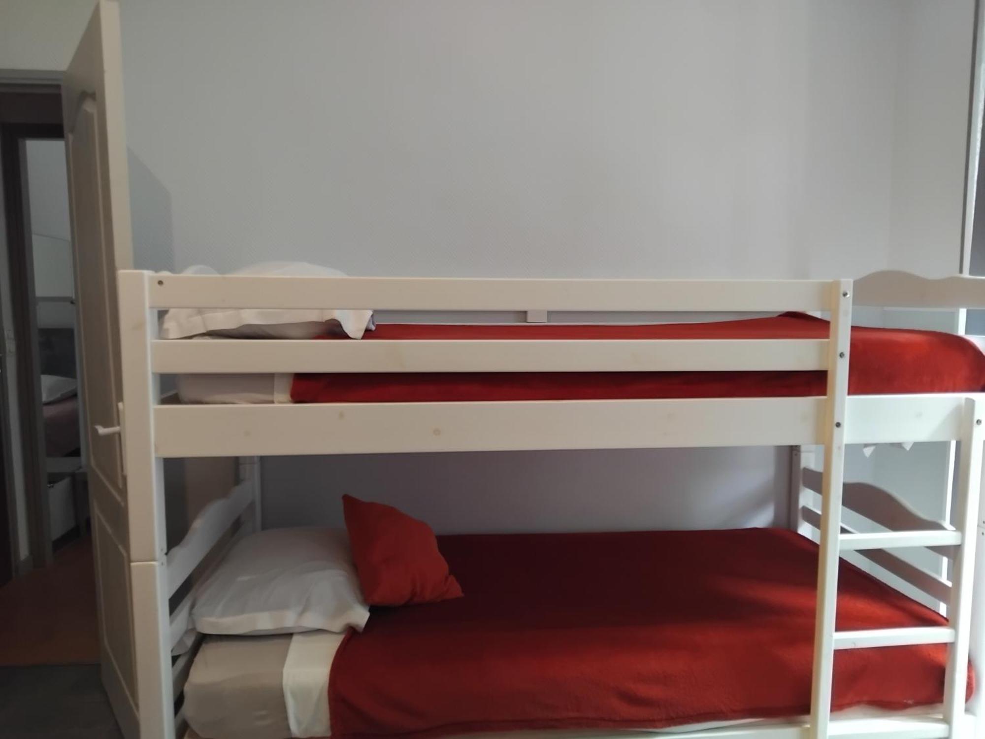 Hotel La Gravenne Thueyts 部屋 写真