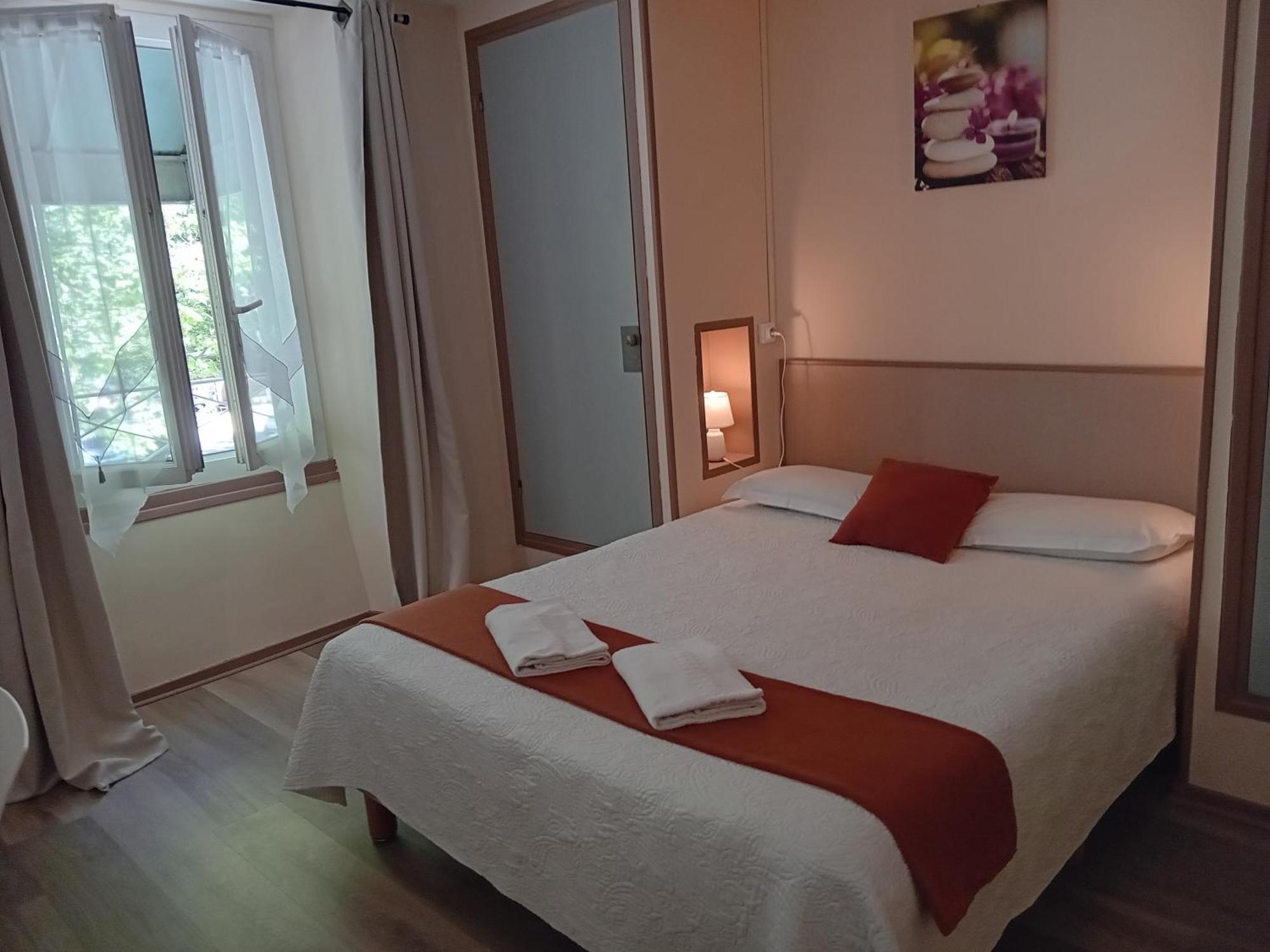 Hotel La Gravenne Thueyts 部屋 写真